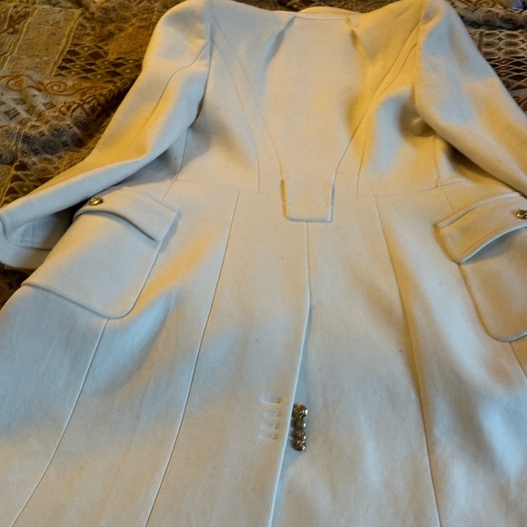 AUTHENTIC LOUIS VUITTON CASHMERE AND SILK COAT… CREAM COLORED. - Picture 2 of 9
